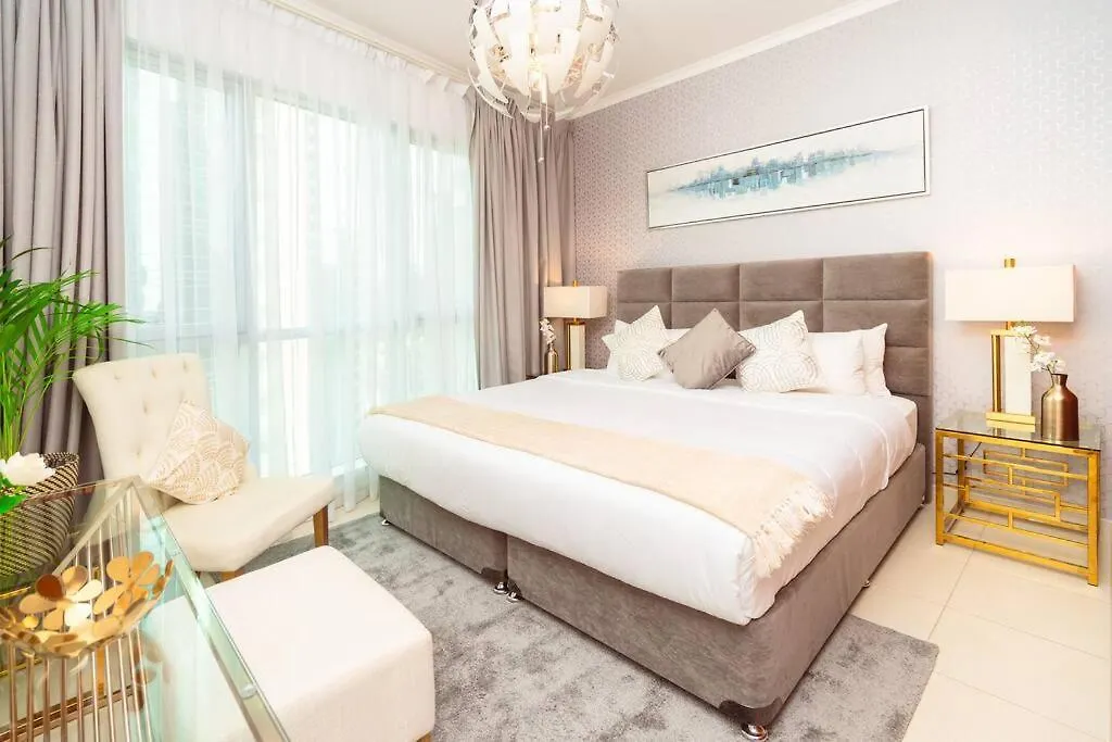 Elite Royal Apartment: Burj Khalifa View Magnate Suite Dubai Apartment